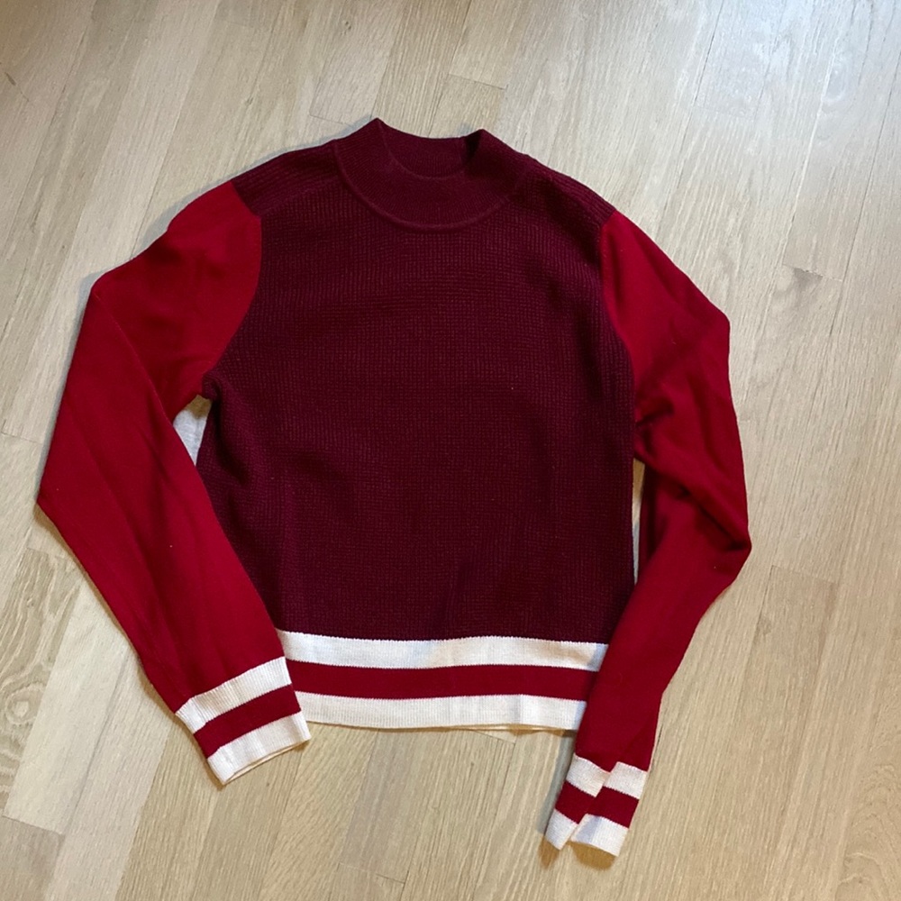 Rag & Bone sweater. 100% extra fine merino wool. Size M. Rarely worn